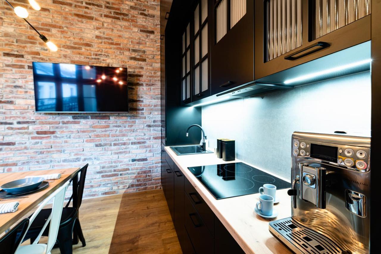 Large 75 M2 Apartment For 6 Guests Next To Wawel Castle クラクフ エクステリア 写真