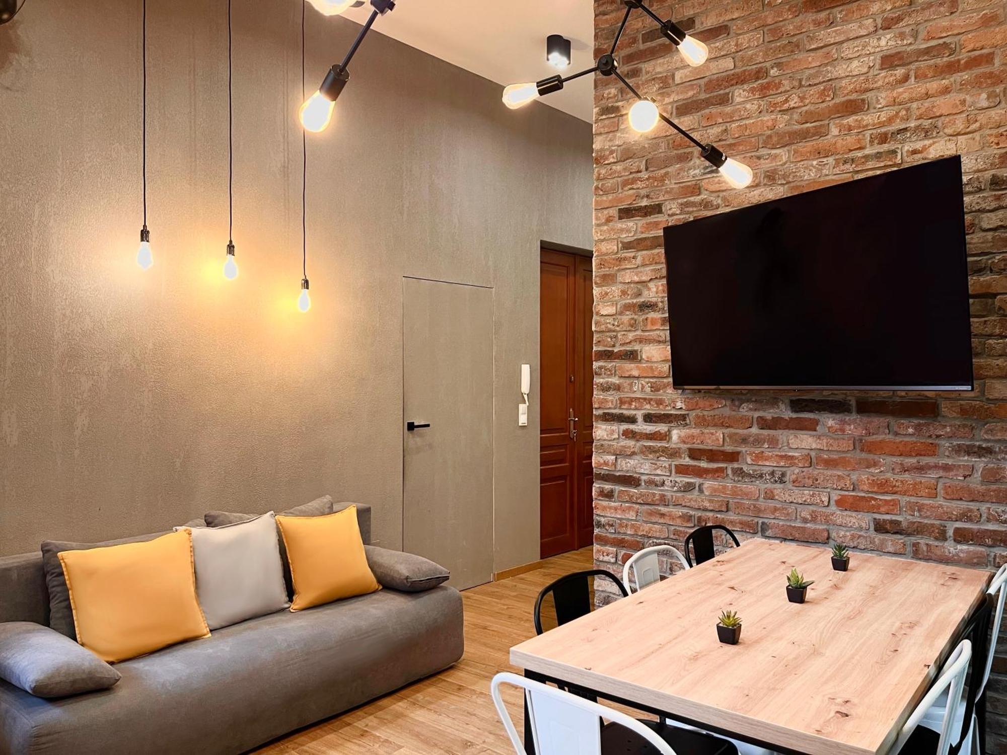 Large 75 M2 Apartment For 6 Guests Next To Wawel Castle クラクフ エクステリア 写真